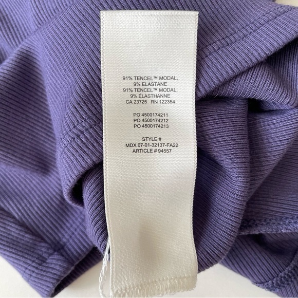 Aritzia Wilfred Free GoTo Cropped Longsleeve in Gd Deep Violet - Picture 8 of 11